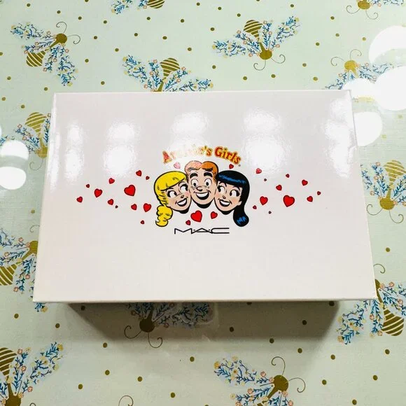 3462 MAC MAKEUP BRUSH SET MAC COSMETICS COLLECTOR ARCHIE GIRLS SUPER RARE - Picture 4 of 5